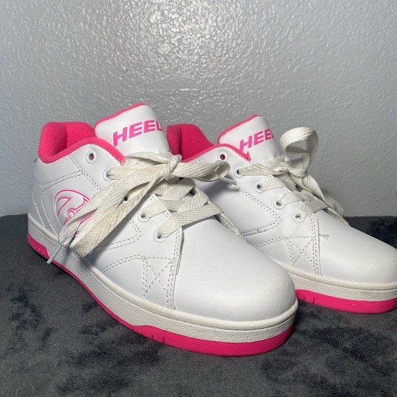 Heelys White and Pink Skate Shoes - Picture 2 of 8